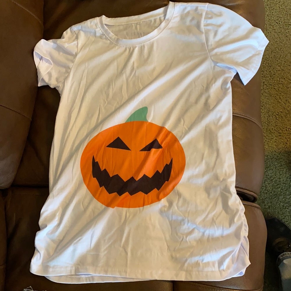 Small pumpkin maternity shirt